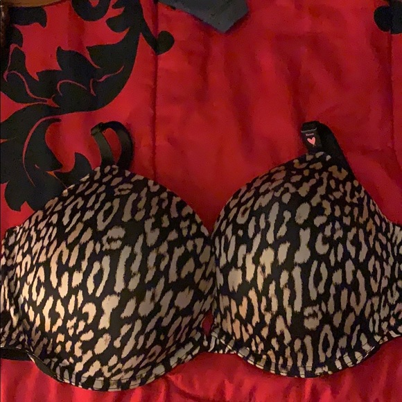 Victoria's Secret Other - Leopard bra